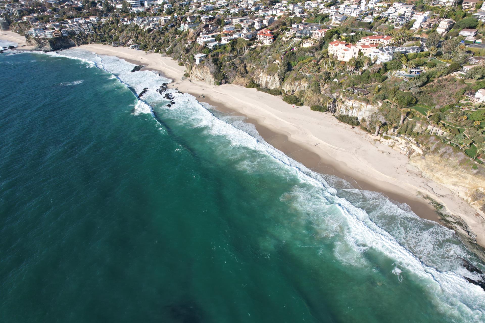 Aerial view of Laguna Beach coastline and Pacific Ocean